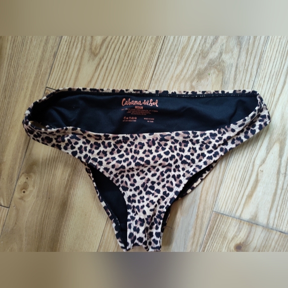 Leopard bikini bottom Summer Sale 🌼 - Picture 5 of 6